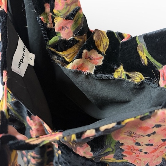 superdown Lena Cowl Mini Dress Black Floral - Small - Picture 6 of 14